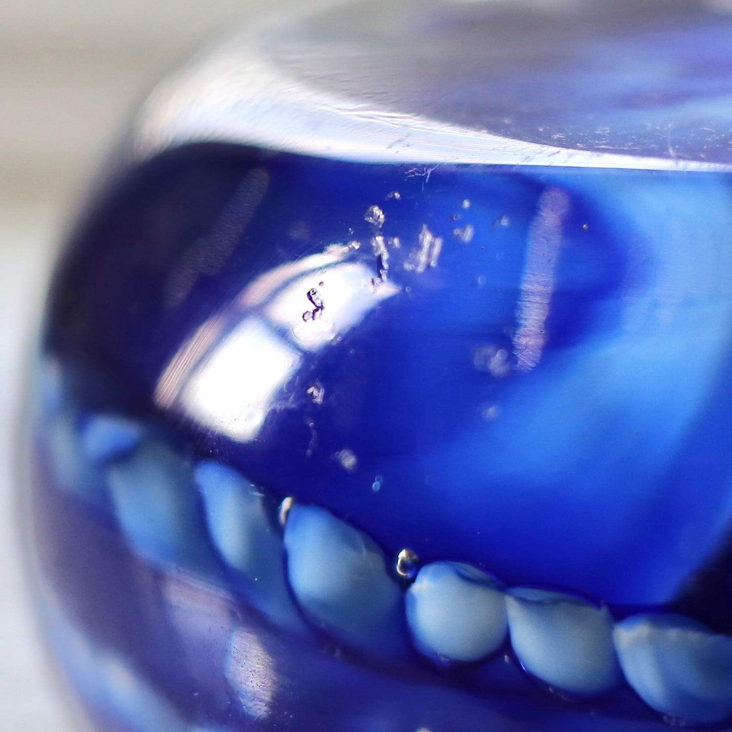 Flower paperweight / Venini