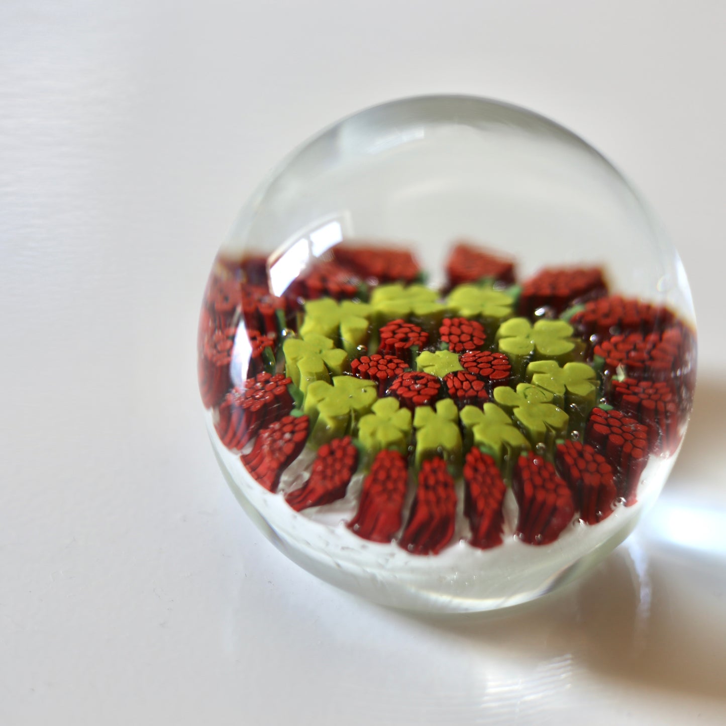 Berry and Leaf Murrina Paperweight/Fratelli Toso