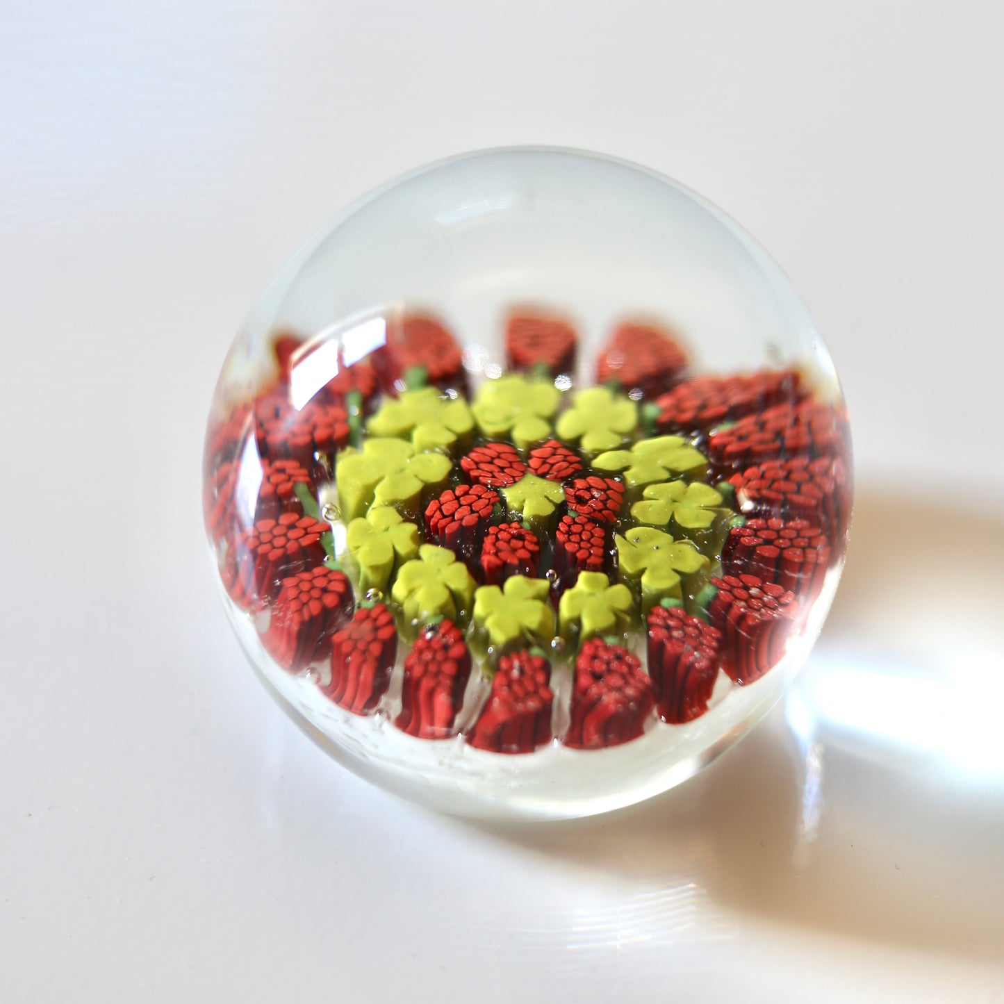 Berry and Leaf Murrina Paperweight/Fratelli Toso